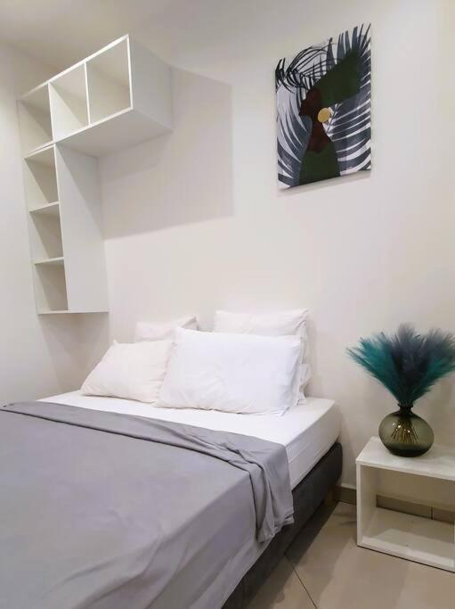 Studio Pour 2 Personnes Proche De L'Hopital Et Du Jardin De L'Etat 생드니 외부 사진